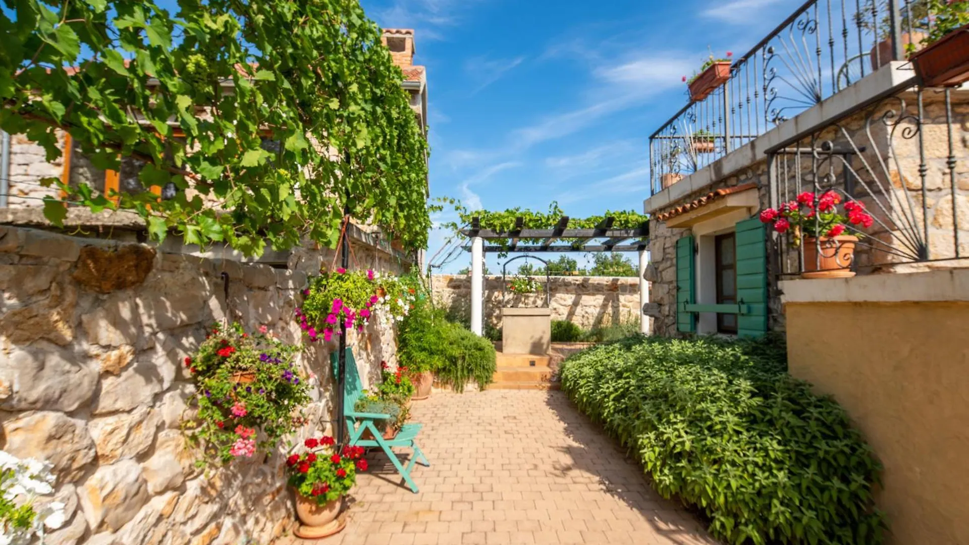 Bozini Dvori- Villa With Pool, Sauna , Jacuzzi And Tennis Court Biograd Na Moru